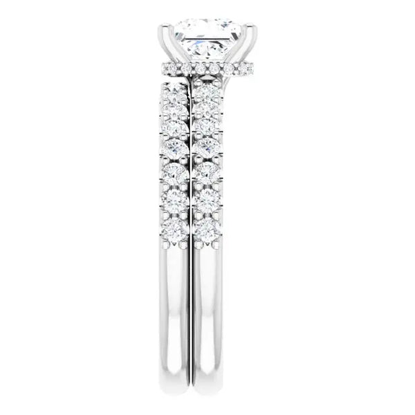 Classic Halo Princess cut Diamond Ring - 8