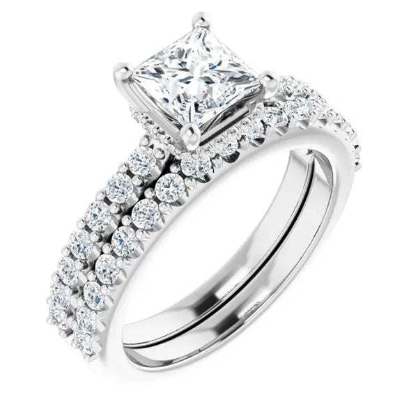 Classic Halo Princess cut Diamond Ring - 10