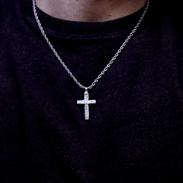 Hammered Cross Necklace in Solid Gold - 2