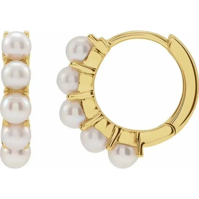 Elegant Huggie Hoop Earrings in 14K Gold with Lustrous Freshwater Pearls