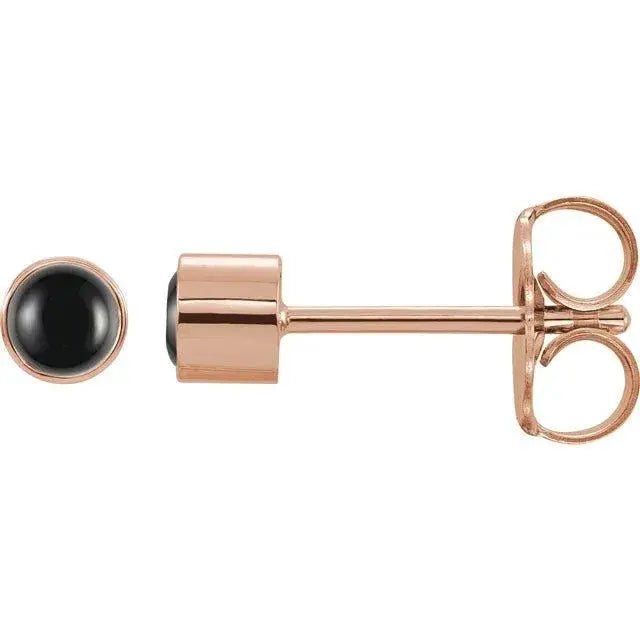 Timeless black onyx stud earrings in 14K gold