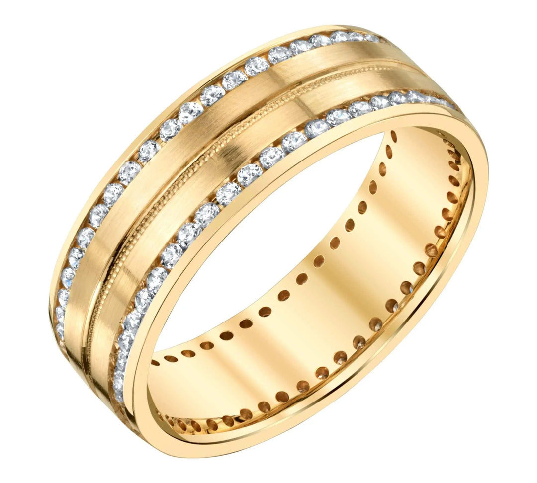 Luxurious men's diamond wedding ring in yellow gold with comfort fit and satin finish.