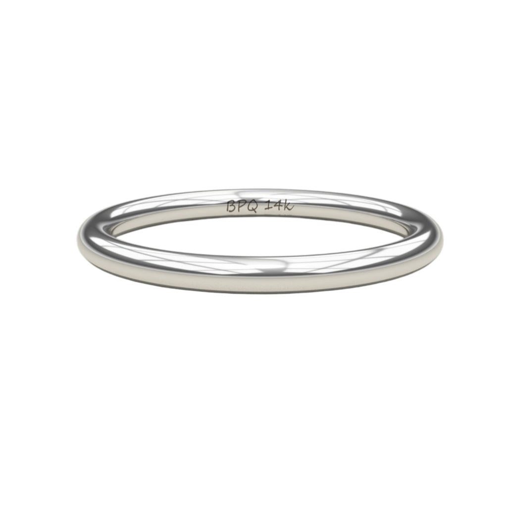 High-polished 2 mm wire ring in 14K white gold – mirror-bright comfort band